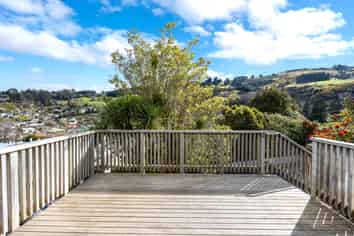 48 Rhodes Terrace, North East Valley