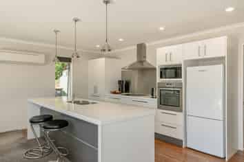 6/199 Alma Road, Westport