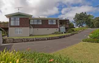 23 Robert Burke Place, Henderson