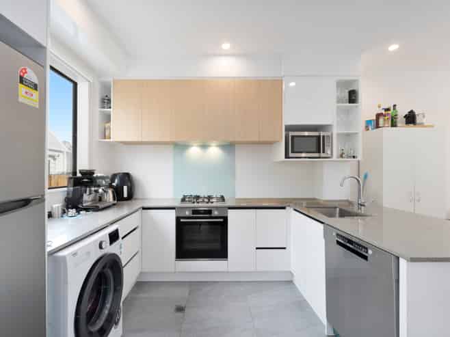 43B Fitzherbert Avenue, West Harbour