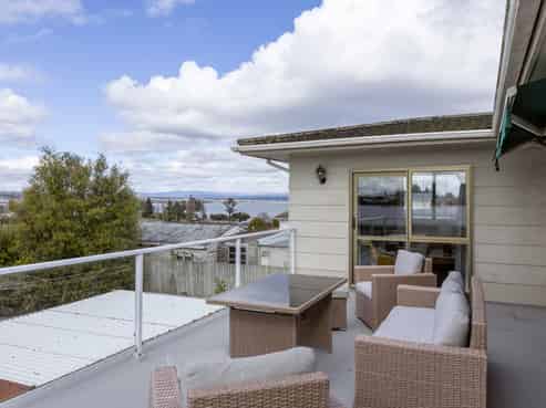 1 and 2/12 Pitiroi Street, Nukuhau