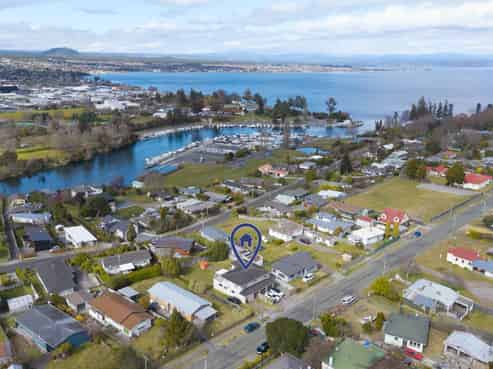 1 and 2/12 Pitiroi Street, Nukuhau