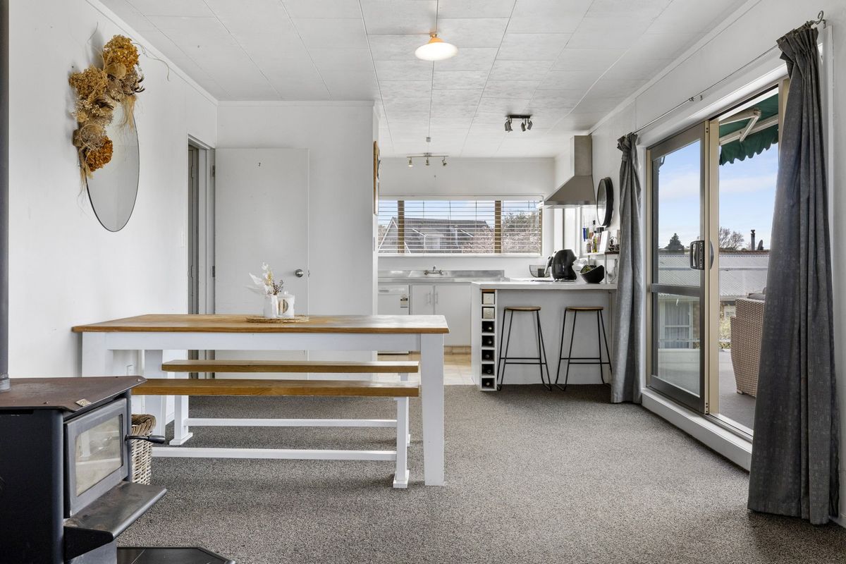 Vendor instructs price reduction to meet market! - Mehr