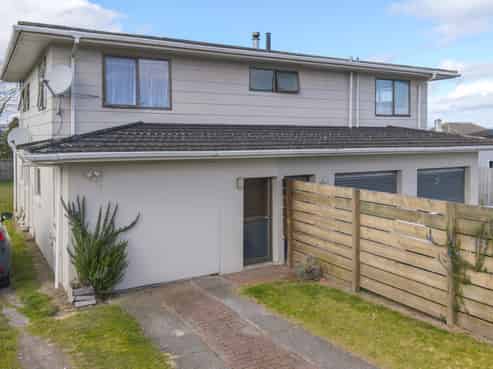 1 and 2/12 Pitiroi Street, Nukuhau