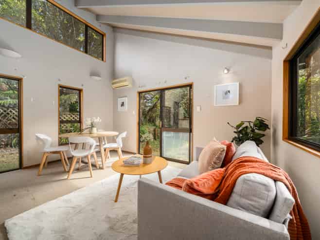 3 Rokewa Way, Paparangi