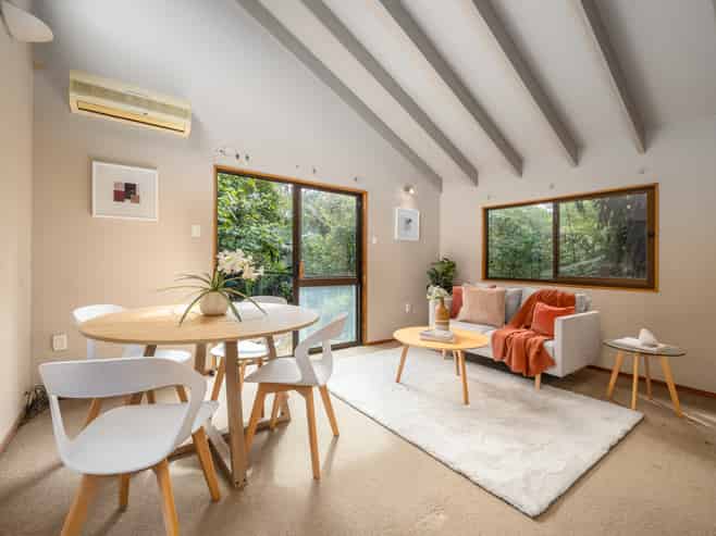 3 Rokewa Way, Paparangi