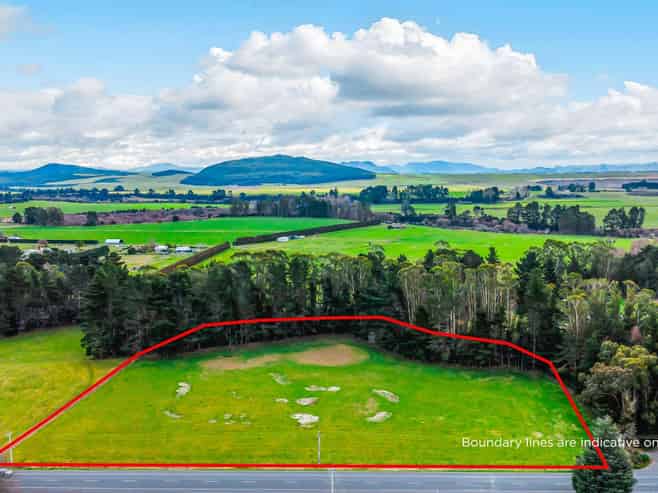 1777 Broadlands Road, Broadlands Forest