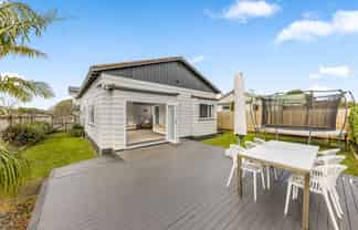 118 Kiwi Road, Point Chevalier