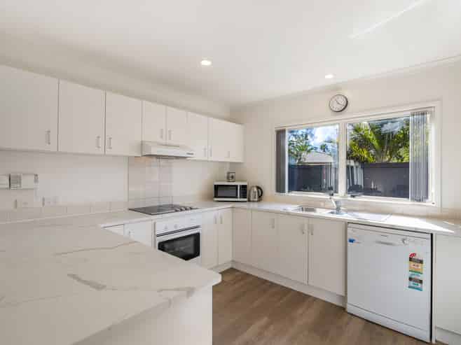 319A Royal Road, Massey