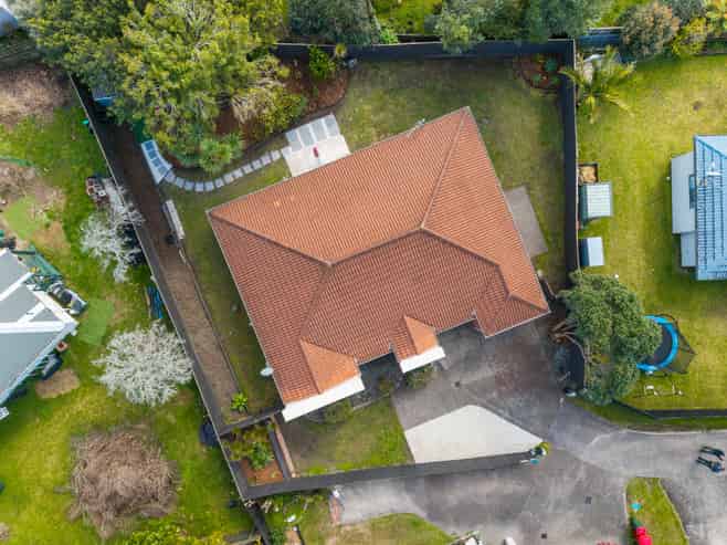 319A Royal Road, Massey