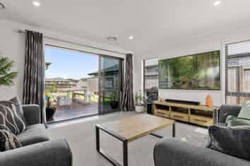 204 Te Okuroa Drive, Papamoa