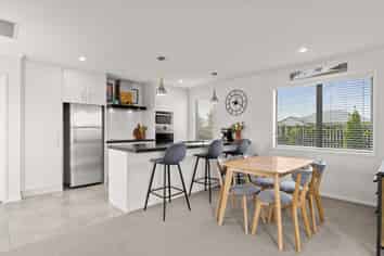 204 Te Okuroa Drive, Papamoa