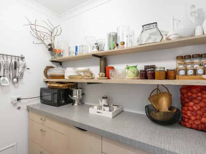 94 Queen St West, Levin