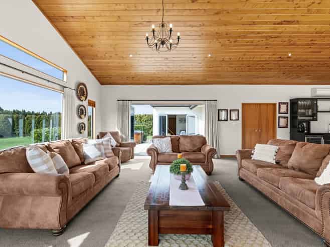 515 Ikanui Road, Frimley