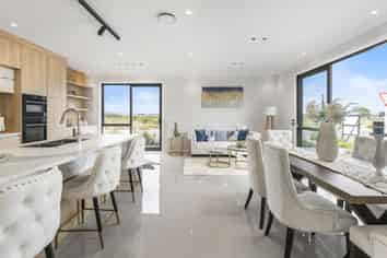 2 Seagreen Avenue, Rosehill