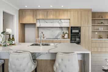 2 Seagreen Avenue, Rosehill