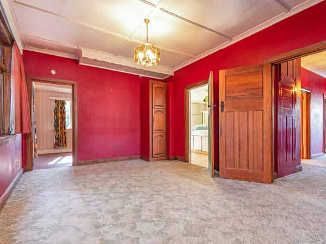 10 Hunia Street, Marton