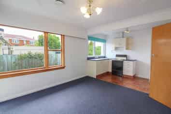 127 Bay View Road, Saint Kilda