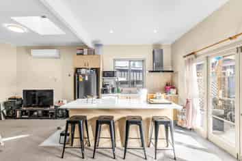63a Hillside Road, Papatoetoe