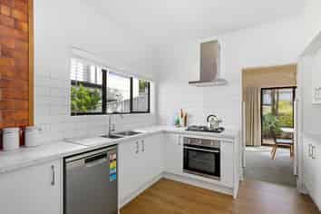 111 Moorefield Road, Johnsonville