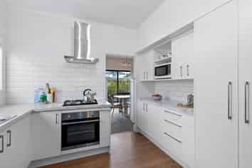 111 Moorefield Road, Johnsonville