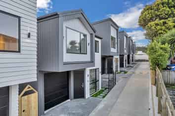 Lot 4/12 Johnston Road, Mount Wellington