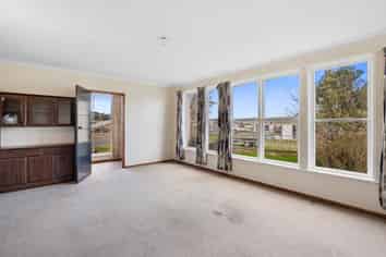 18 Grant Dalton Street, Mosgiel