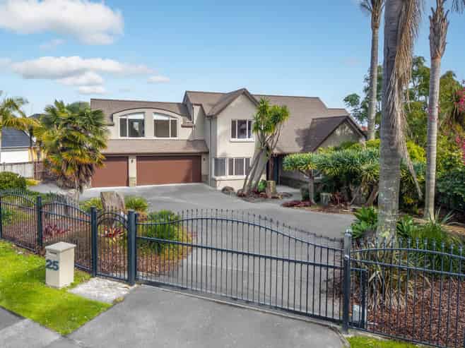 25 Anaheim Boulevard, Shamrock Park