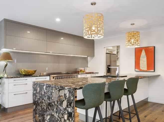 186 Rossall Street, Merivale