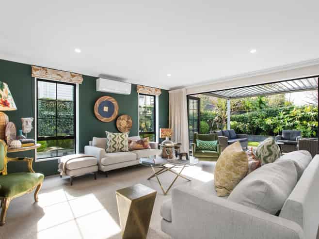 186 Rossall Street, Merivale