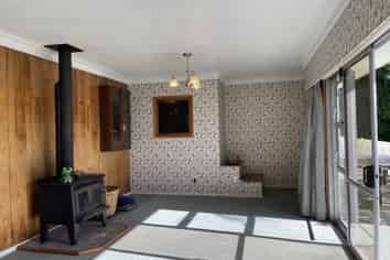 45  Merrick Road , Pyes Pa