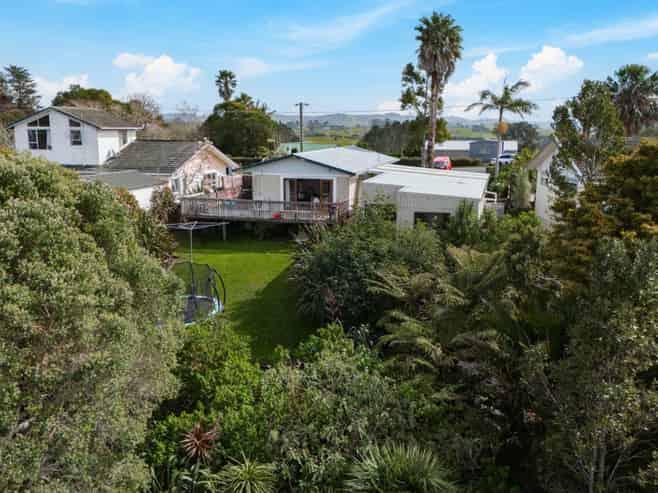 83 Sunnyvale Road, Massey