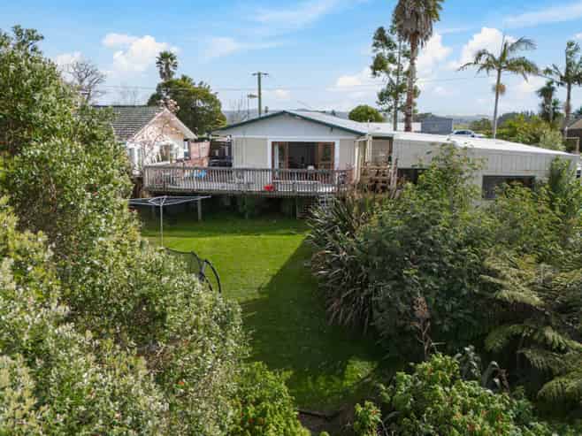 83 Sunnyvale Road, Massey