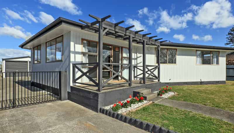 21 Amundsen Avenue, Flaxmere