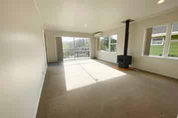 8 Halsey Drive, Lynfield