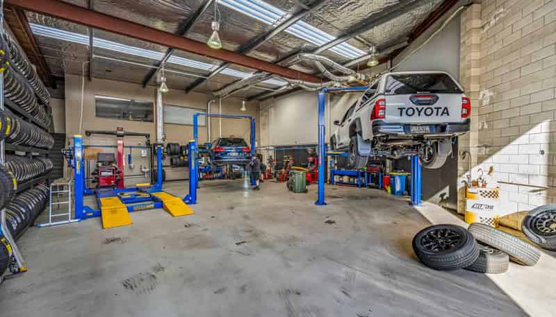 B/3 William Pickering Drive, Albany