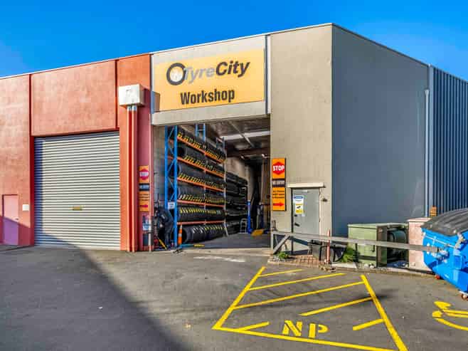 Tenanted investment in Strategic Albany Location