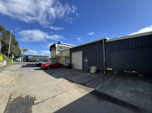 High profile commercial premises