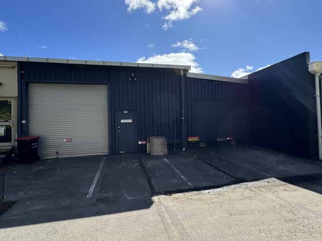 High profile commercial premises