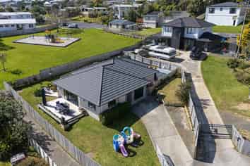 9 St Julia Court, Helensville