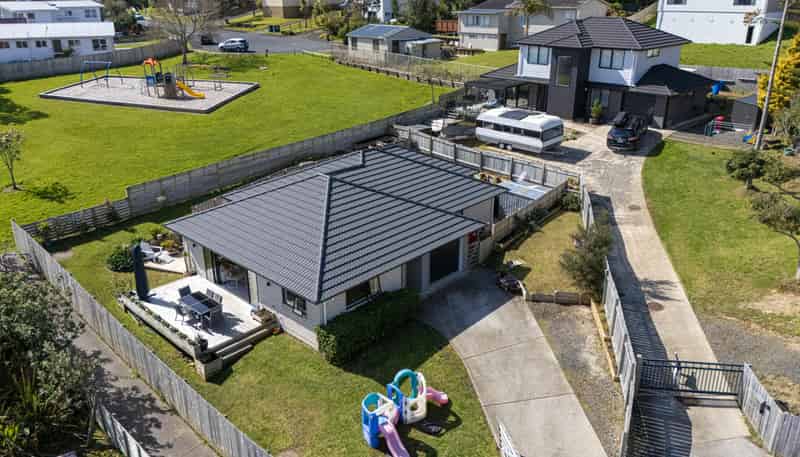 9 St Julia Court, Helensville