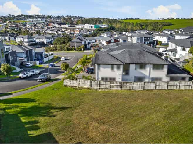 42-44 Colliston Rise, Pinehill