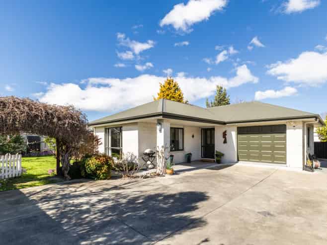 802A Copeland Road, Akina