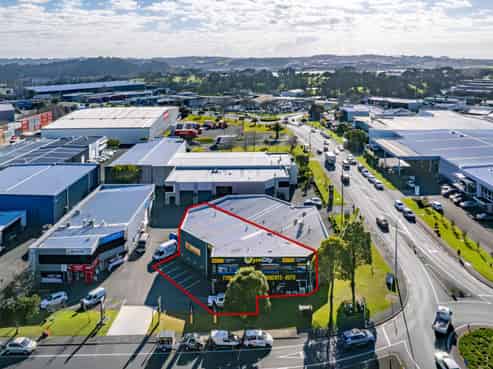 Tenanted investment in strategic Albany location