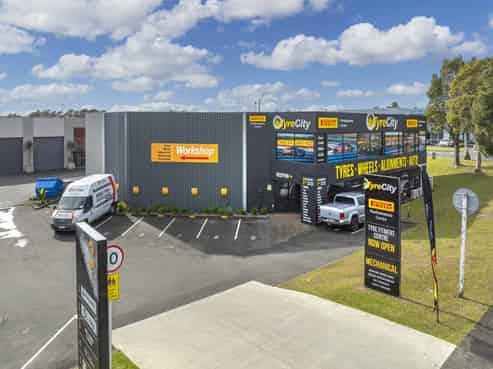 Tenanted investment in strategic Albany location