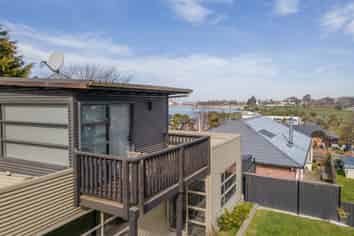 2A Climie Terrace, Waimataitai