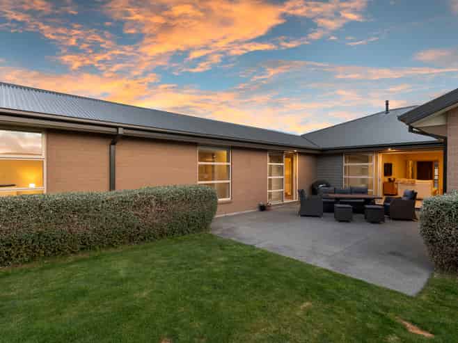 29 Davaar Crescent, Broomfield