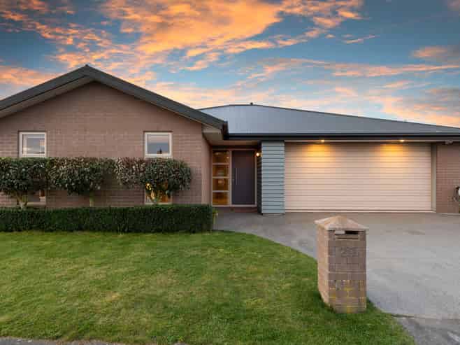 29 Davaar Crescent, Broomfield