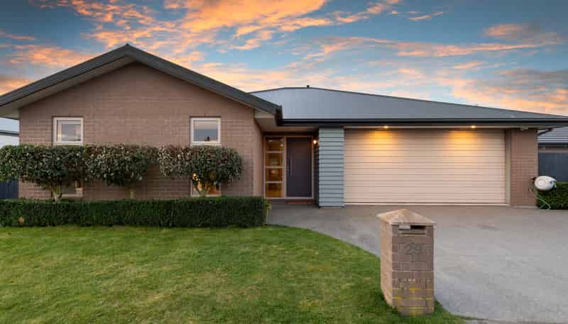 29 Davaar Crescent, Broomfield