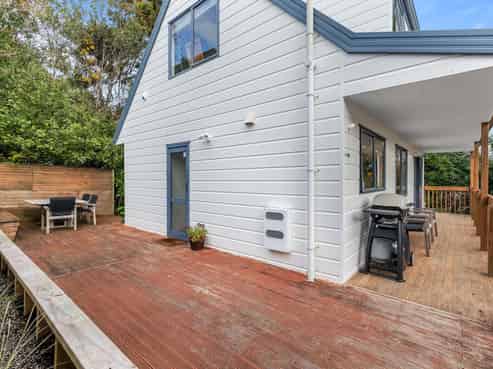 1/1018 East Coast Road, Torbay